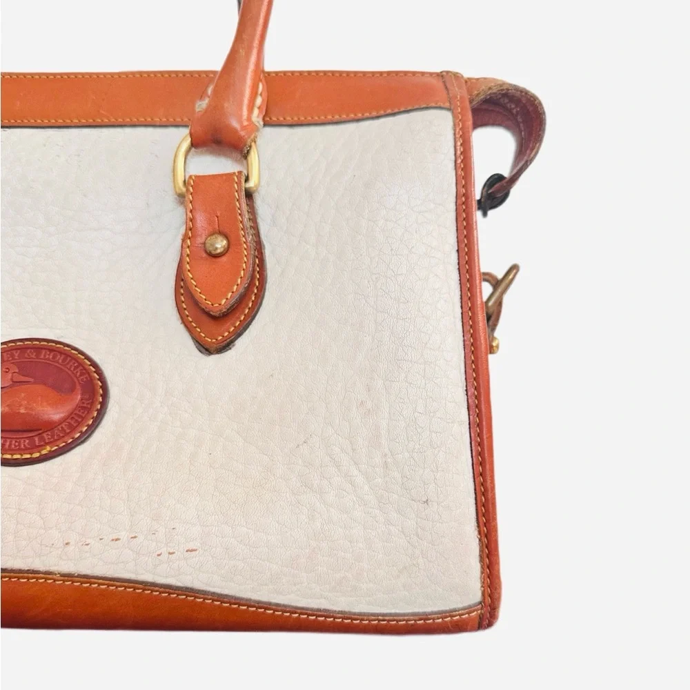 DOONEY & BOURKE ~ Vintage Off-White Pebbled and Brown Leather Satchel w/wallet - Picture 3 of 13
